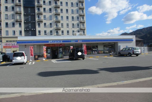 コンビニ　ローソン（コンビニ）まで192m