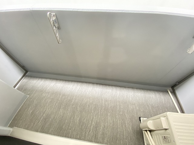 バルコニー　バルコニーからの眺めを楽しみながら食事をしませんか