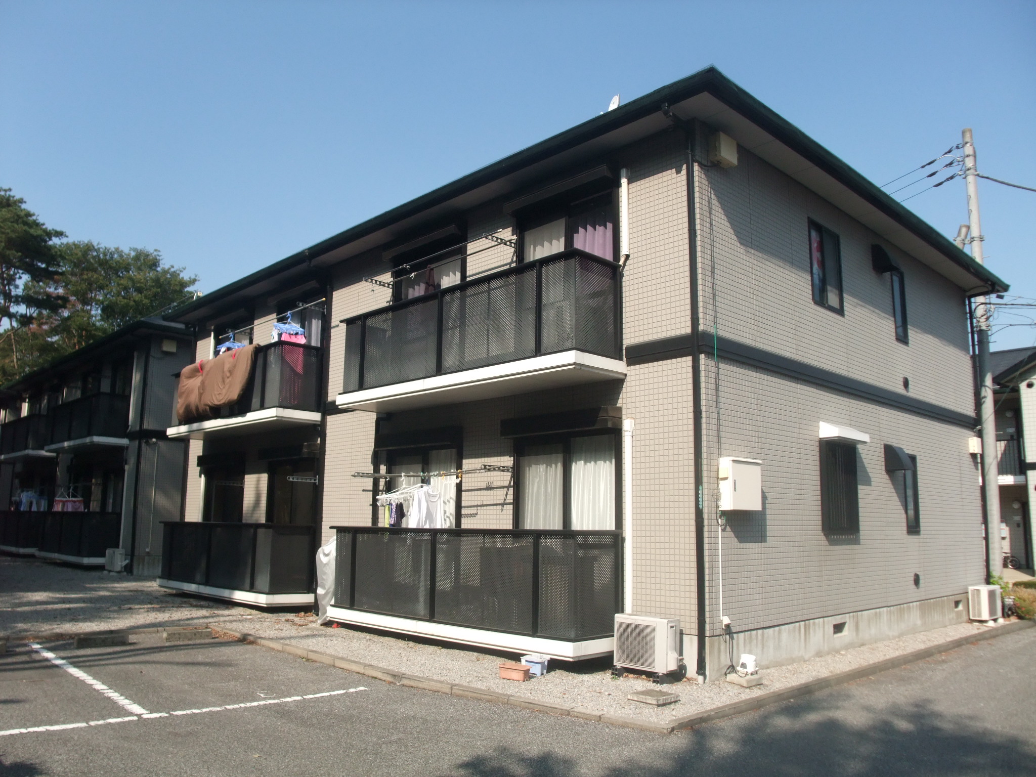 コゥジィーコートＣの建物外観
