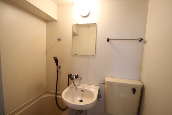 洗面設備　※別部屋の写真です