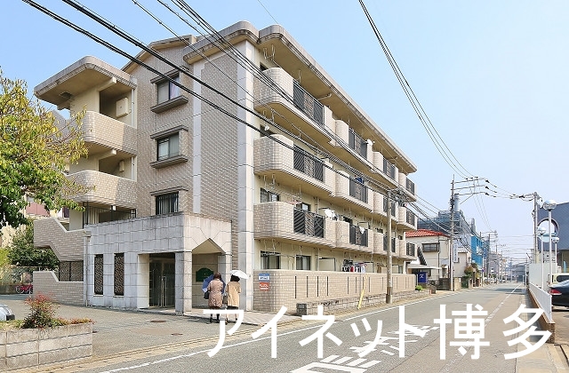 建物外観　ファミリー世帯にオススメ物件です