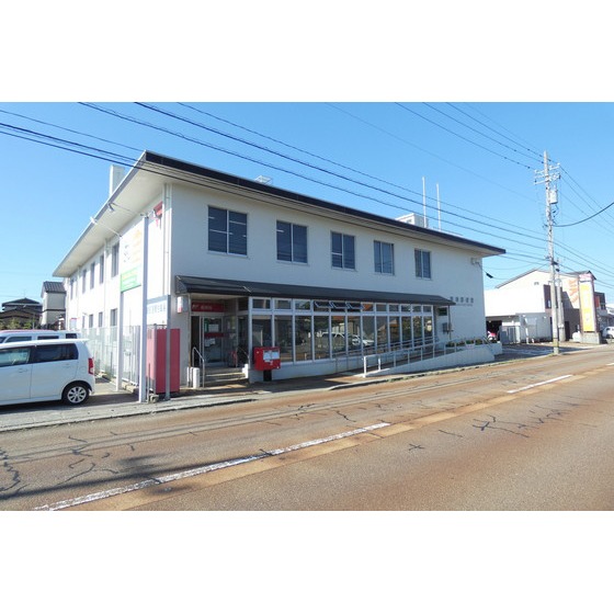 郵便局　粟崎郵便局（郵便局）まで805m