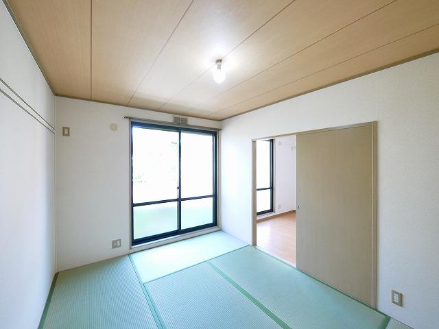 その他部屋・スペース　落ち着いて過ごせるお部屋なので、寝室にいかがでしょうか