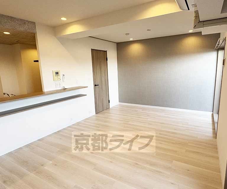 居室・リビング　明るいリビングです！
