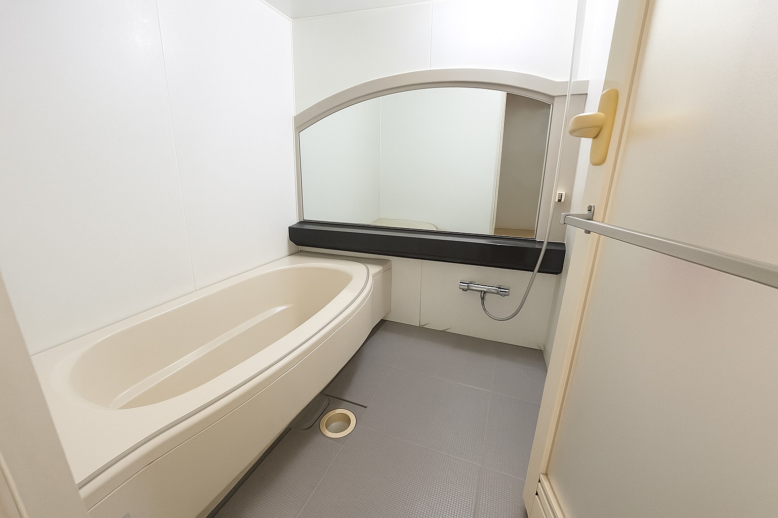 バス・シャワールーム　現況有姿です。