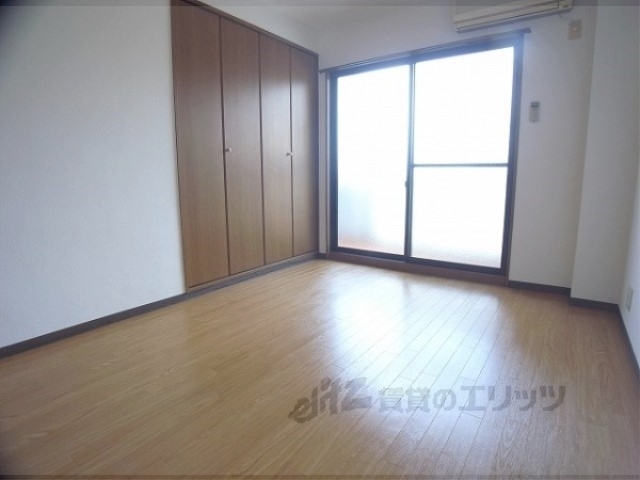 居室・リビング　洋室