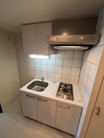 キッチン　エスリード難波レジデンス　2口ガスシステムキッチン