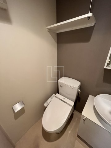 トイレ　エスリード難波レジデンス　温水洗浄便座