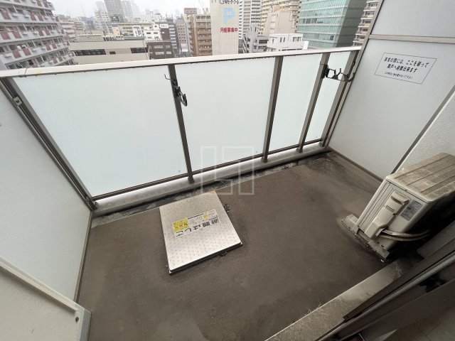 バルコニー　エスリード難波レジデンス　バルコニー