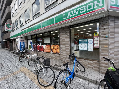 コンビニ　１００円ローソン（コンビニ）まで180m
