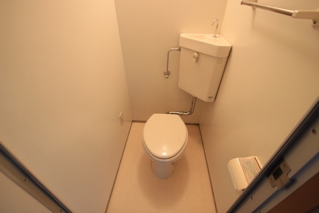 トイレ　他号室画像