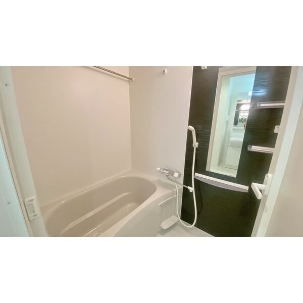 バス・シャワールーム　同型シリーズの為現況優先致します