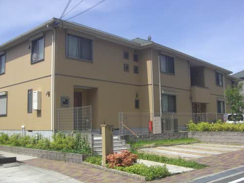 建物外観　積水ハウス施工・軽量鉄骨造２階建て