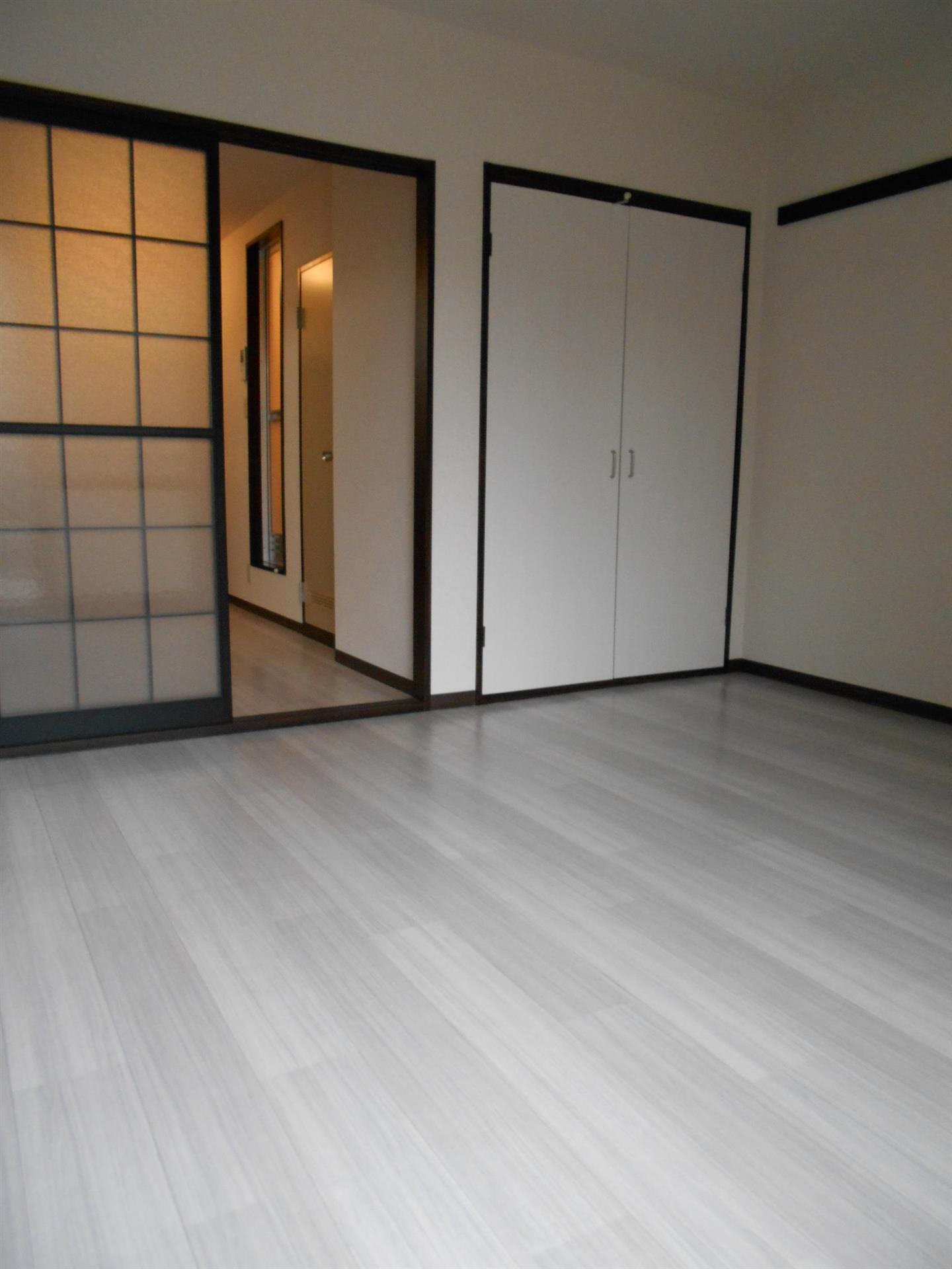 その他部屋・スペース　収納があるので室内もすっきりと使えます♪