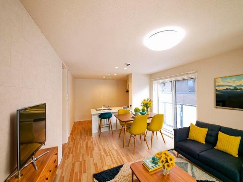 居室・リビング　CGで家具等を配置したもので家具等は含まれません