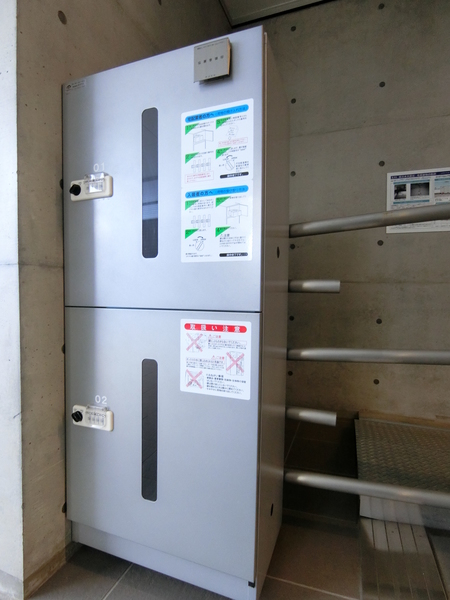 ロビー　宅配ＢＯＸ