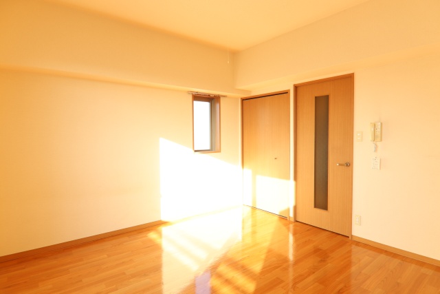 居室・リビング　※別室の参考写真の為、現況優先です。