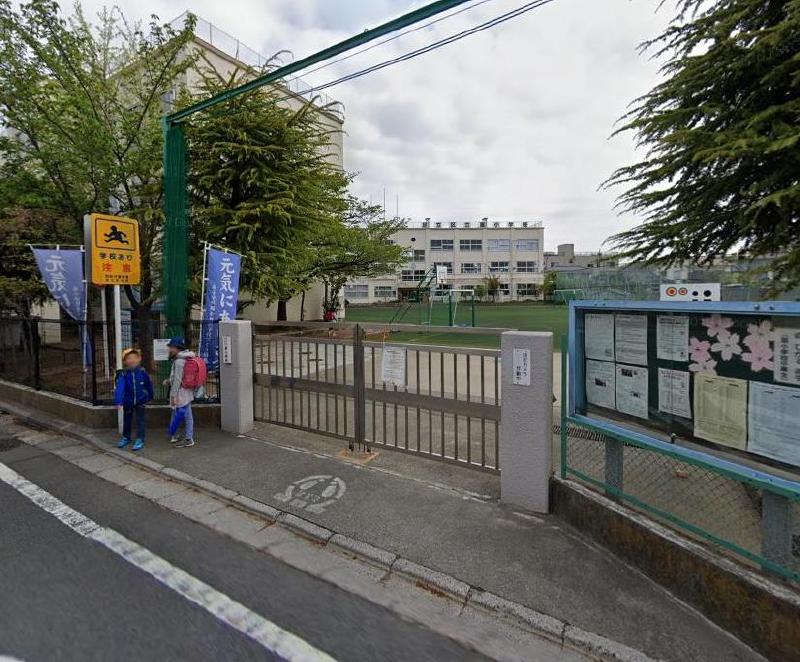 小学校　扇小学校（小学校）まで400m