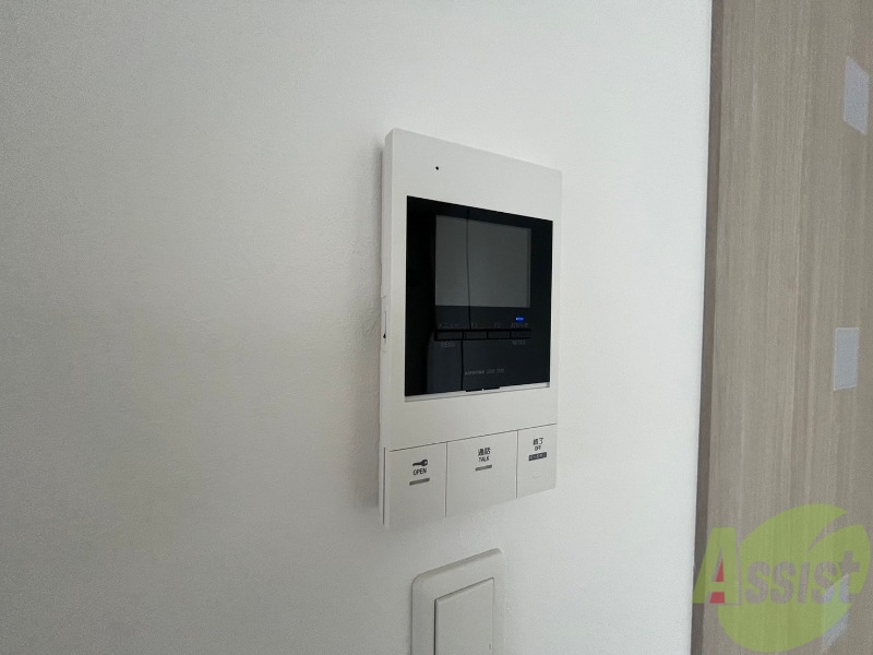 セキュリティ　ＴＶモニター付インターホンです。来客者の顔が見えるので安心！