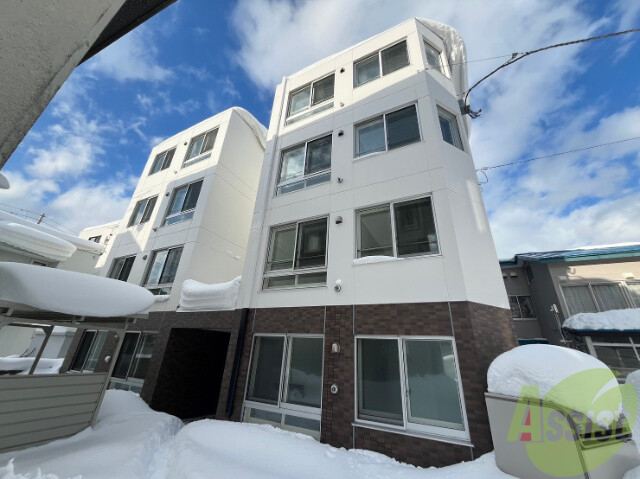建物外観　札幌市中央区北１３条西「Ｖｉｌｌａｇｅ　Ｓｏｅｎ」