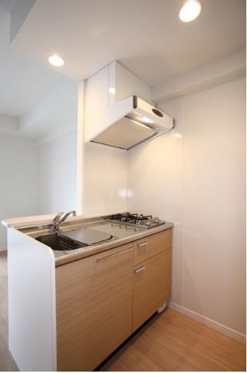 キッチン　独立キッチンです。現状を優先します