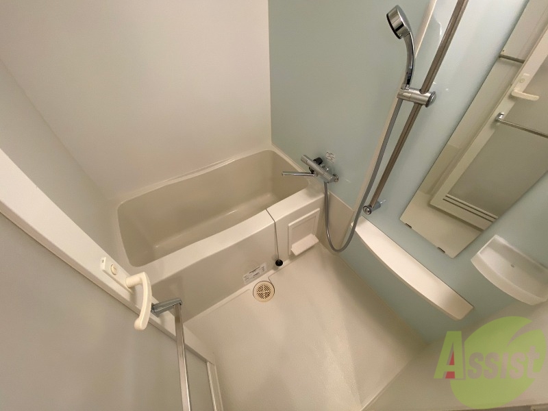 バス・シャワールーム　お風呂です。ゆっくりお風呂につかるのも体に良いですね～