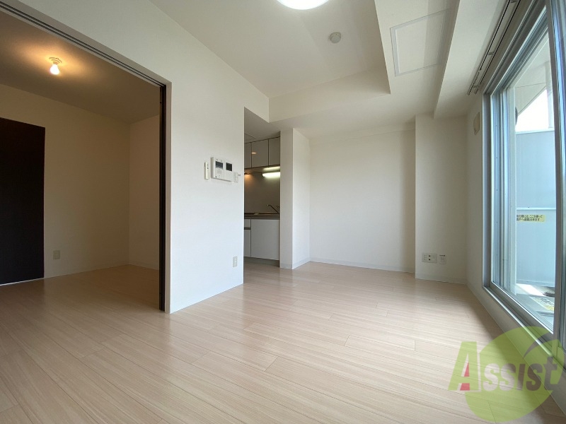 居室・リビング　広くてキレイなお部屋が広がっていて、充実した生活が送れそう。