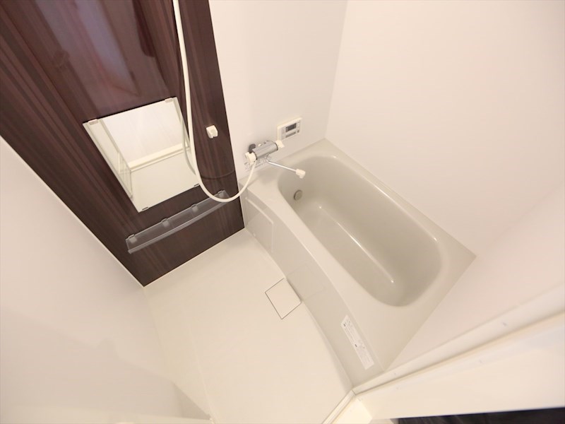 バス・シャワールーム　浴室暖房乾燥機付　追い焚き・オートバス機能付お風呂