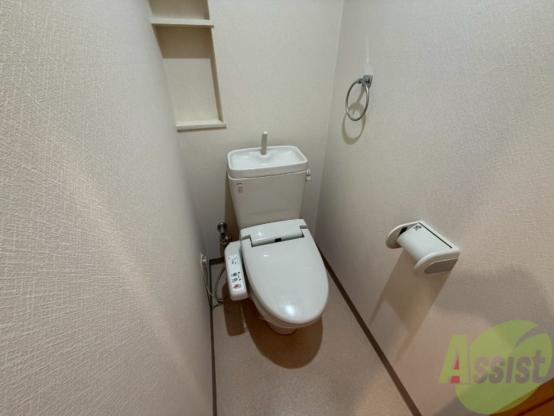 トイレ　トイレはウォシュレット付きです。シャワートイレは嬉しいですね