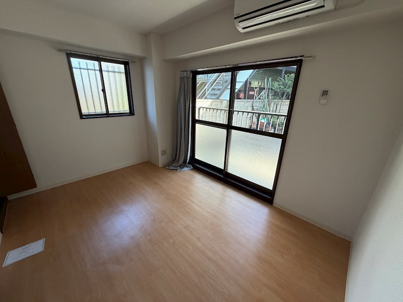 居室・リビング　別部屋の参考写真です。