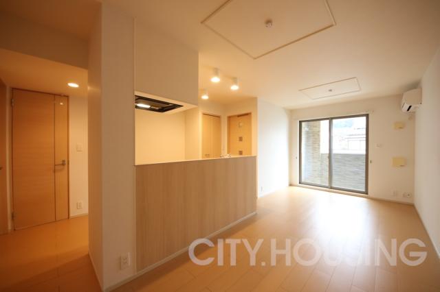 居室・リビング　※同タイプ部屋の写真です。