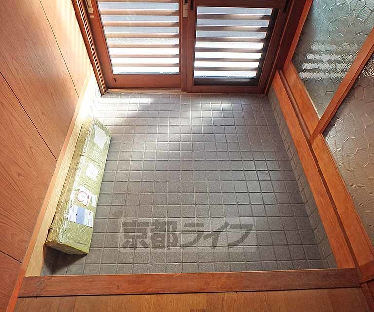 玄関　玄関です。