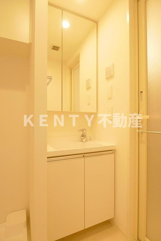 洗面設備　広い洗面スペース