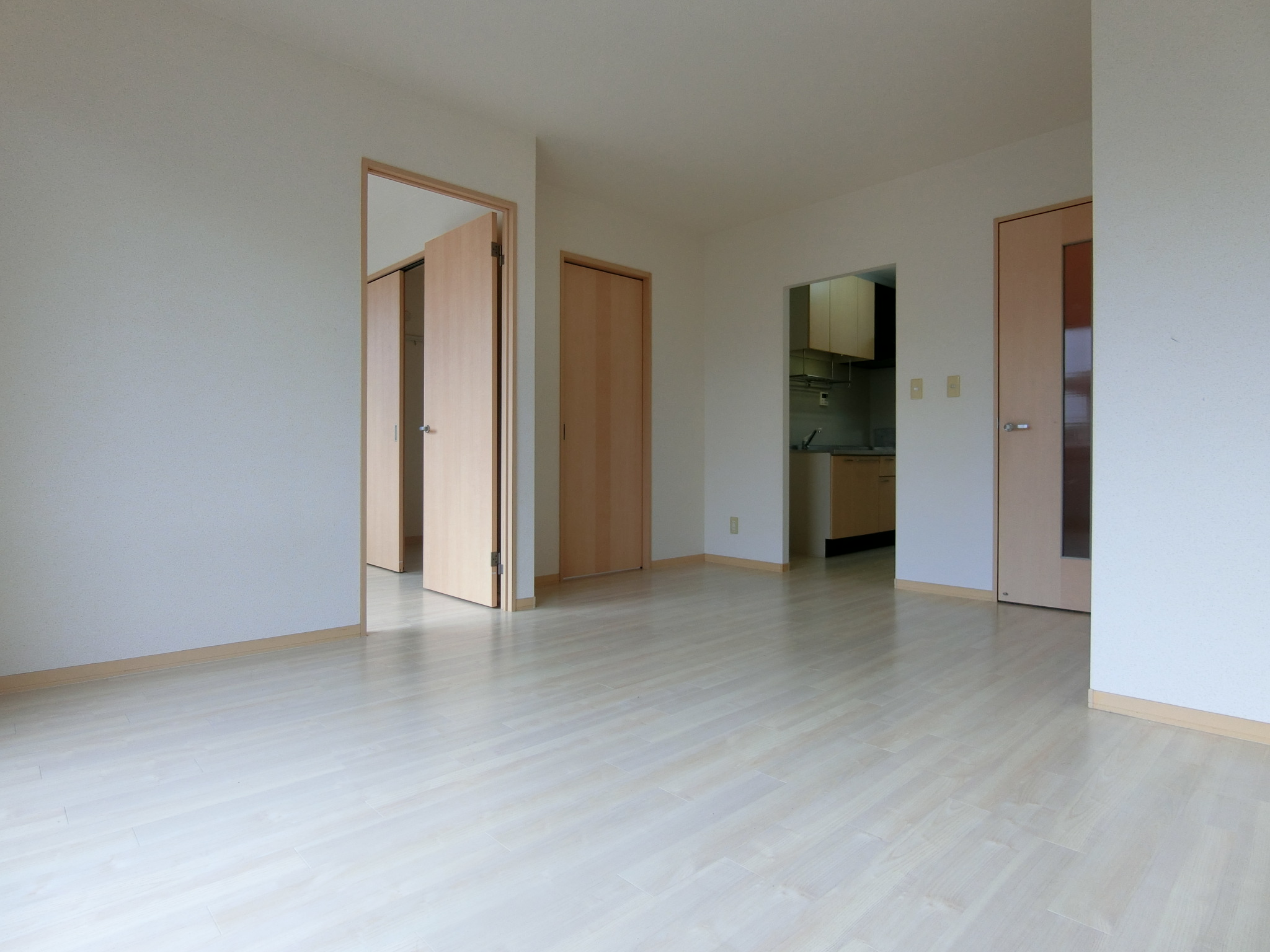 居室・リビング　以下反転タイプ参考写真