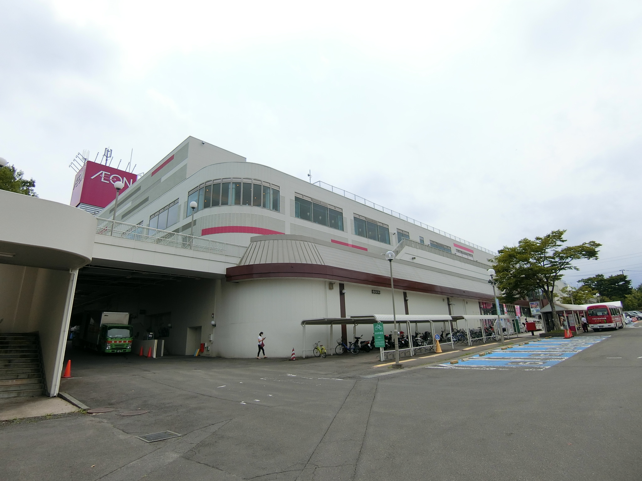 スーパー　イオン仙台中山店（スーパー）まで1111m