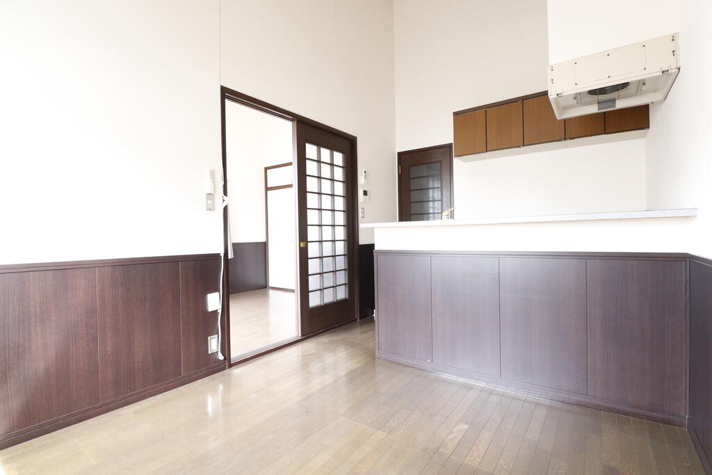 居室・リビング　日当たりの良いリビングです♪