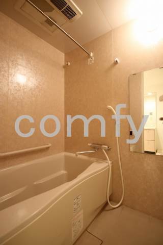 バス・シャワールーム　追炊き・浴室乾燥機付きバス