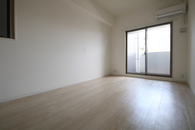 居室・リビング　※別室の参考写真の為、現況優先です。