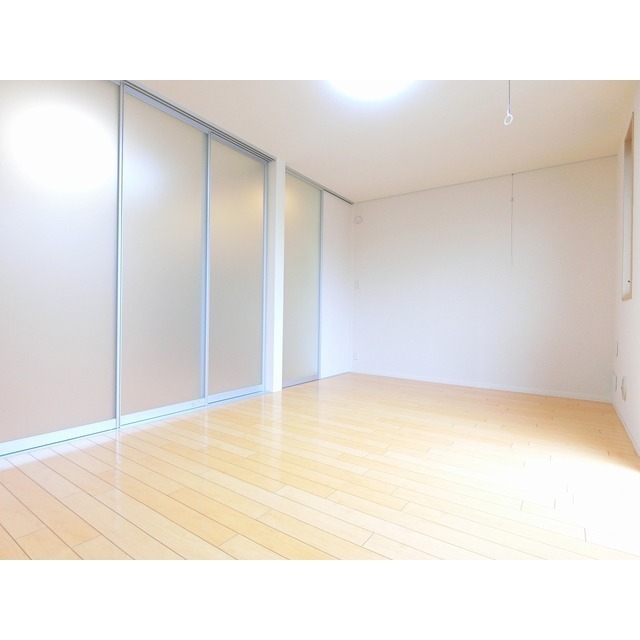 居室・リビング　※別号室参考写真