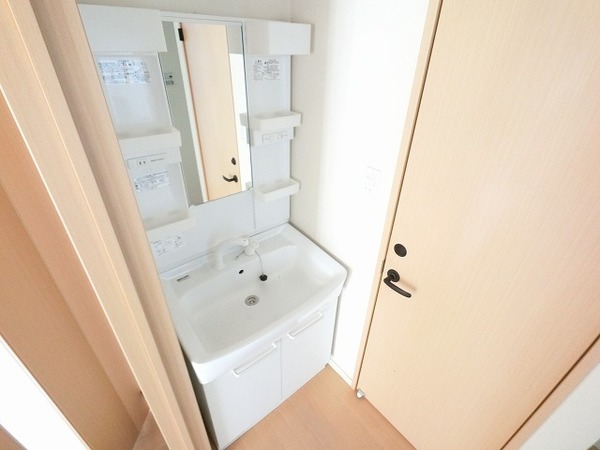 洗面設備　シャンプードレッサー