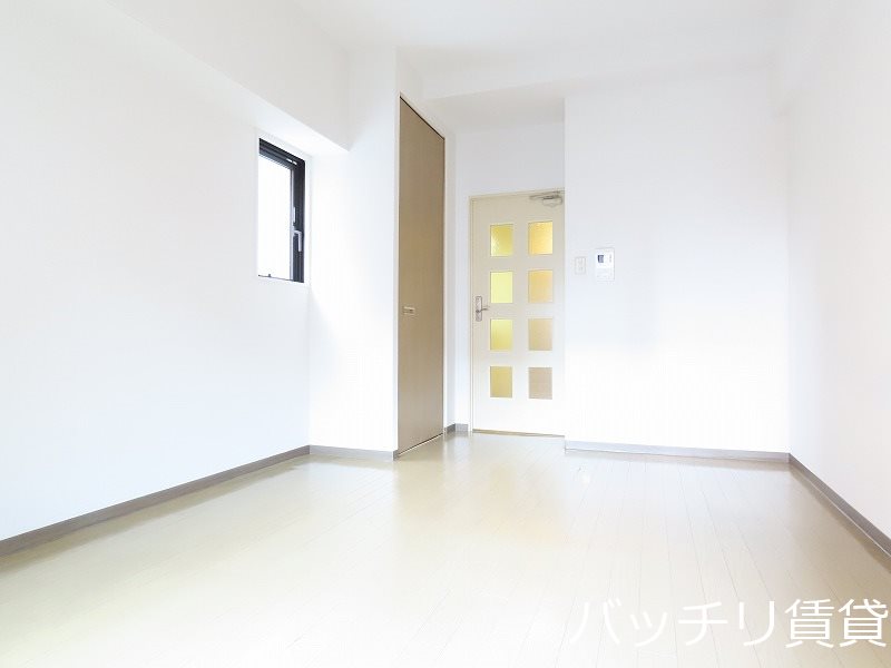 居室・リビング　別号室写真のため、現況を優先いたします。