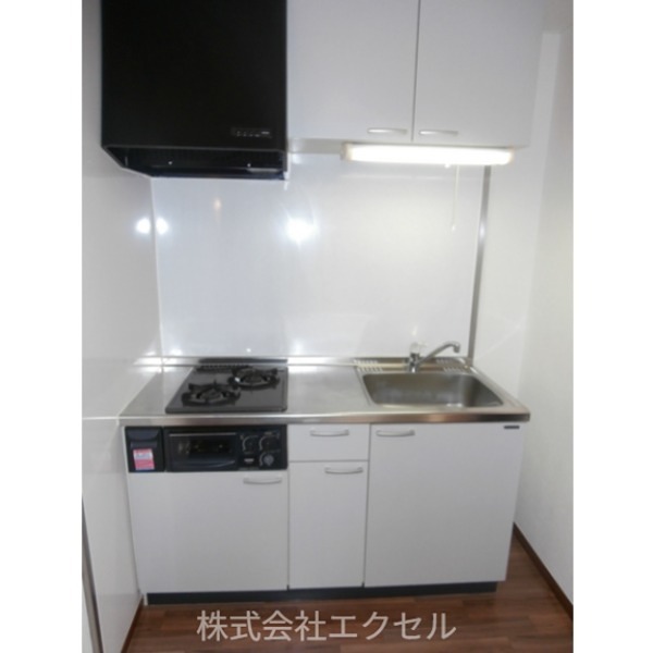 キッチン　2口コンロ付きです。