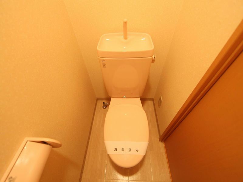 トイレ　洋式トイレ（温水洗浄便座設置可）