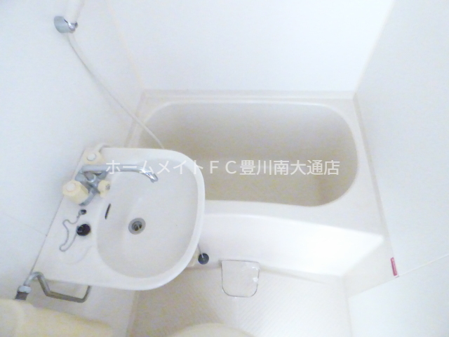 バス・シャワールーム　同型別部屋写真