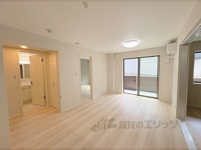 居室・リビング　洋室