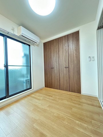 その他部屋・スペース　落ち着いて過ごせるお部屋なので、寝室にいかがでしょうか