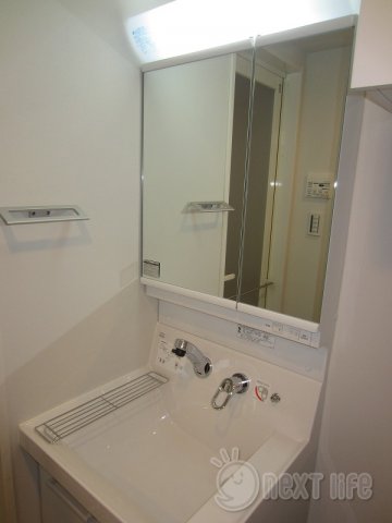 洗面設備　フェニックス川崎参番館の独立洗面台