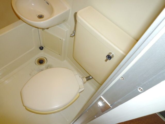 トイレ　お部屋探しは株式会社　タウンハウジング　までお気軽にお問合…