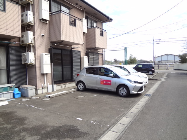 駐車場　駐車場