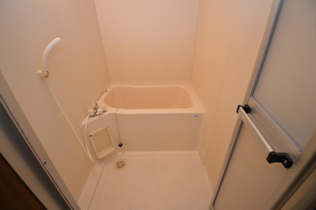 バス・シャワールーム　（参考）他室の写真を使用しています。現況優先となります。
